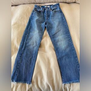 Levi jeans wedgie straight size 24